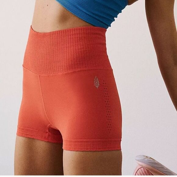 New Free People Good Karma Running Short in Red - Picture 2 of 7